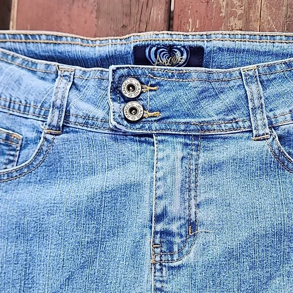 Vintage Angels Y2K Light Blue Denim Jean Pleated Skirt - Picture 2 of 10